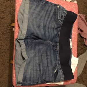 Maternity shorts